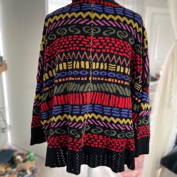 FunKy Retro Sweater 🌙 - Picture 4 of 4